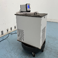 VWR Recirculating Water Bath image 0